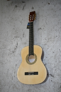 GUITARE CLASSIQUE 3/4 // CLASSICAL GUITAR 3/4